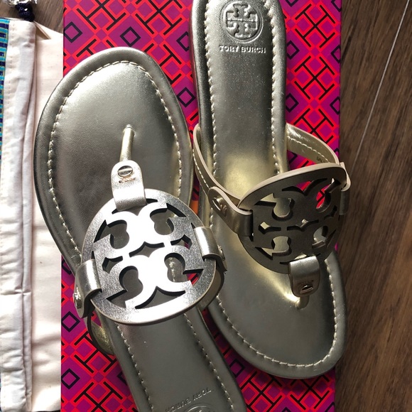 TORY BURCH-NWT Gold Sandals - Picture 4 of 16